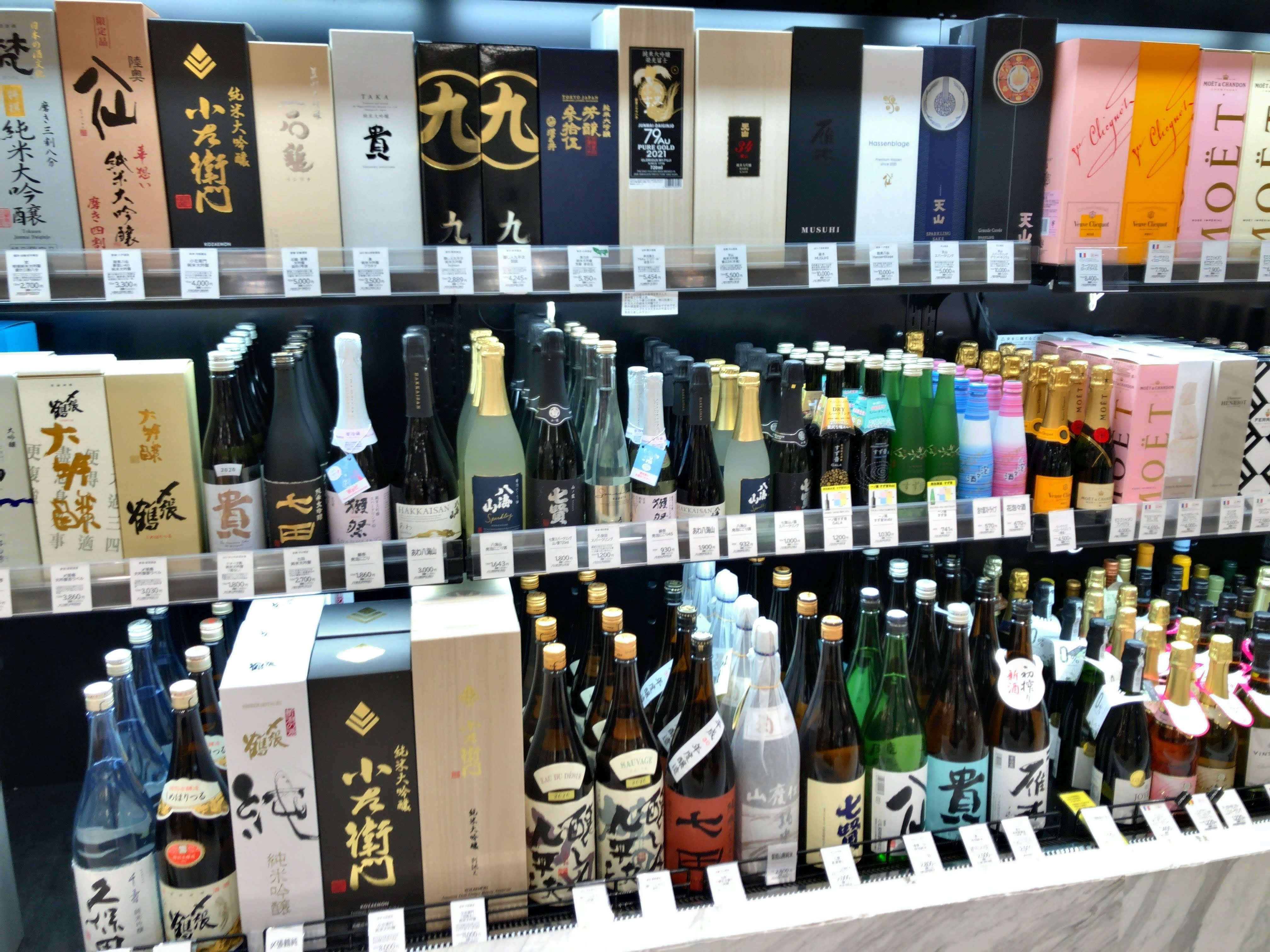 クイーンズ伊勢丹/品川店