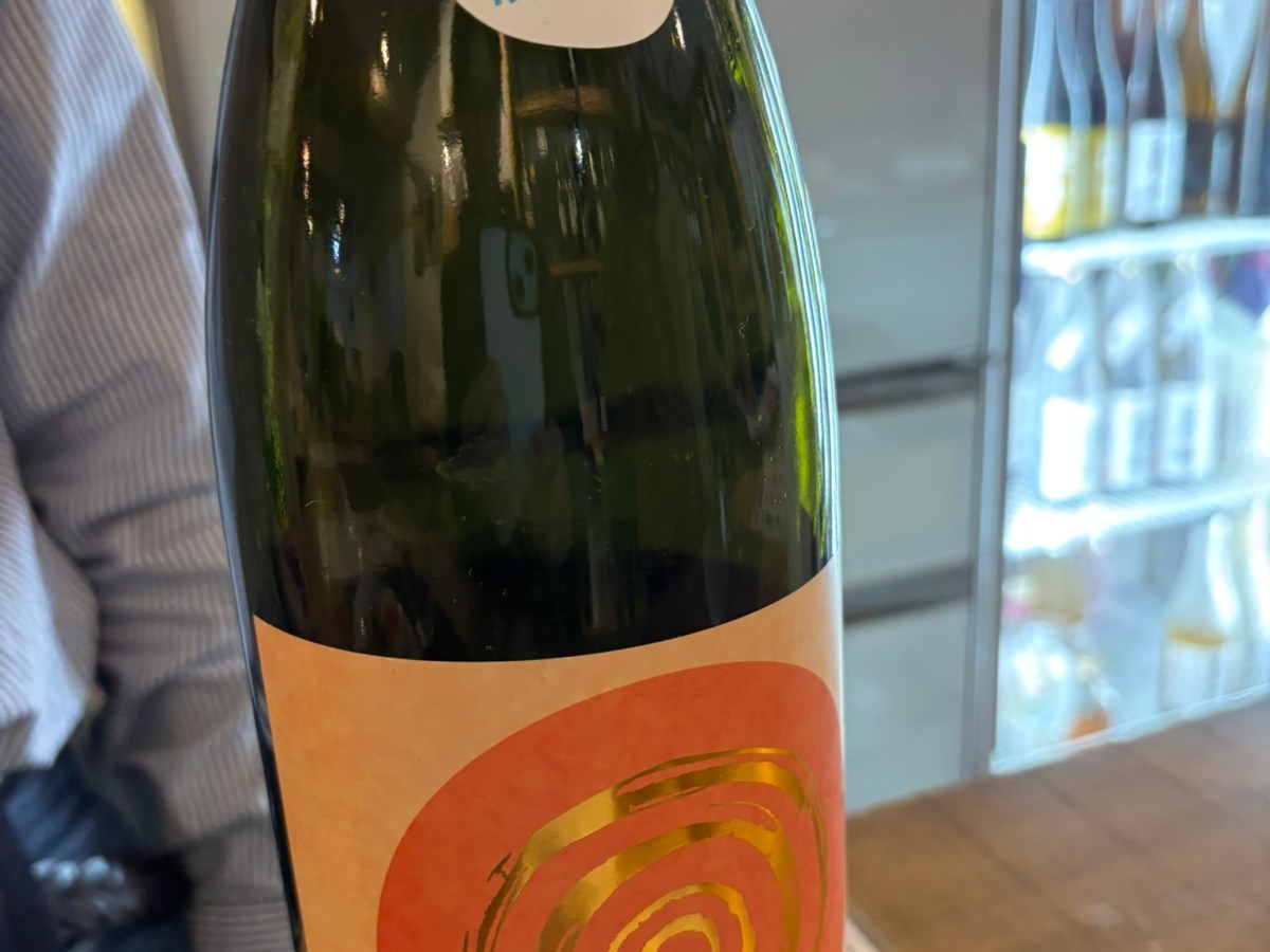 It pairs perfectly with homemade original potato salad.Unpasteurized Sake Limited Edition “Kurukuru”